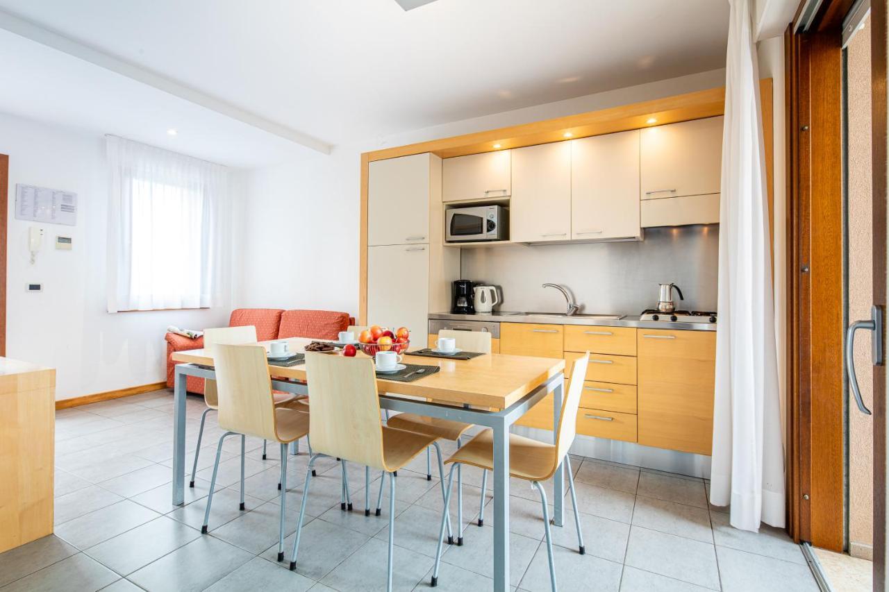 Residence Airone Lignano Sabbiadoro Bagian luar foto